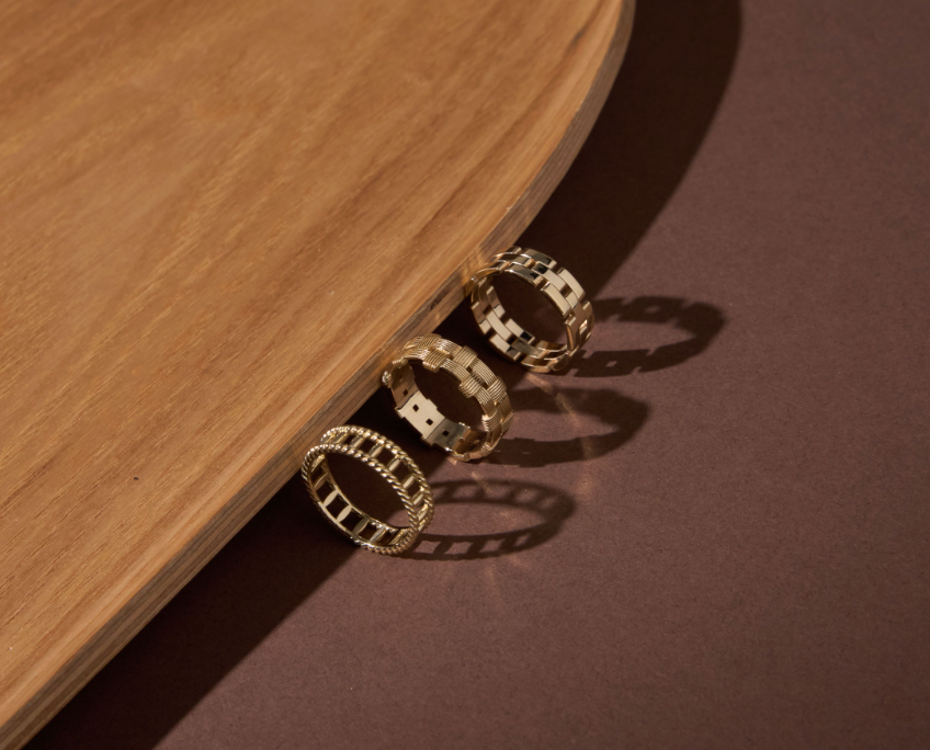 The Secret Language of Gold Tones