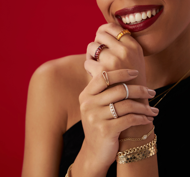 What the Women of Love Actually Would Choose for a New Year's Eve Party