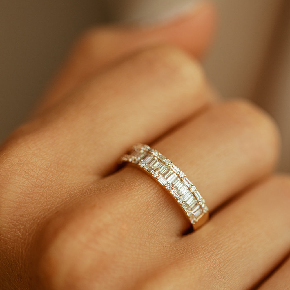 Round baguette diamond band Clearance