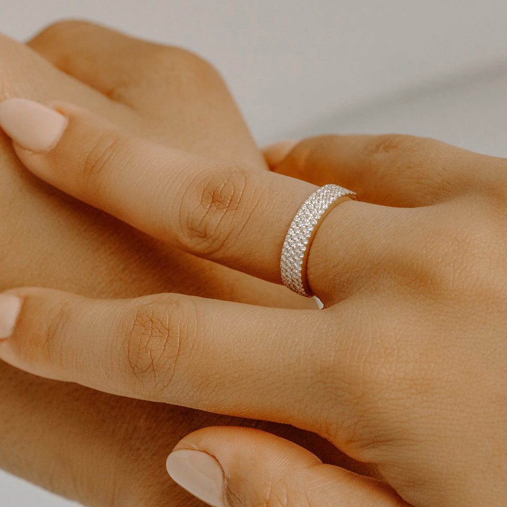 Pave diamond anniversary ring Clearance