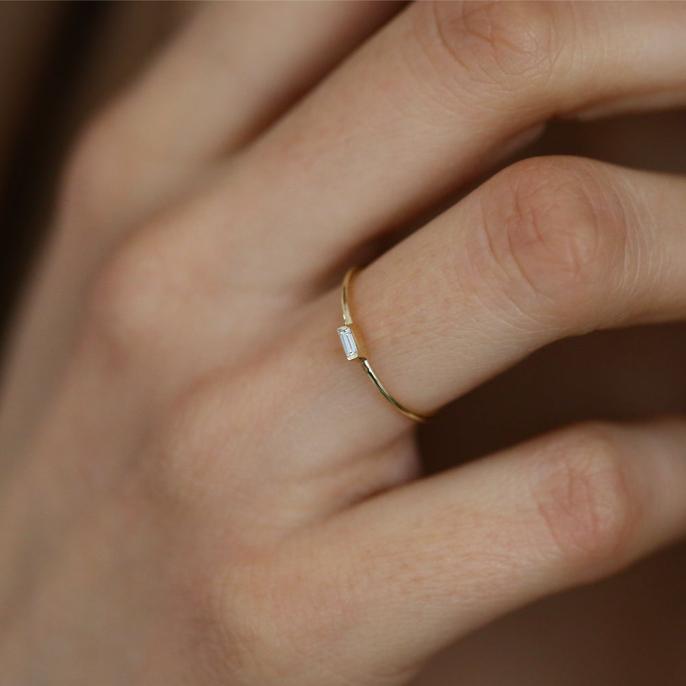 Solitaire and baguette diamond ring Clearance