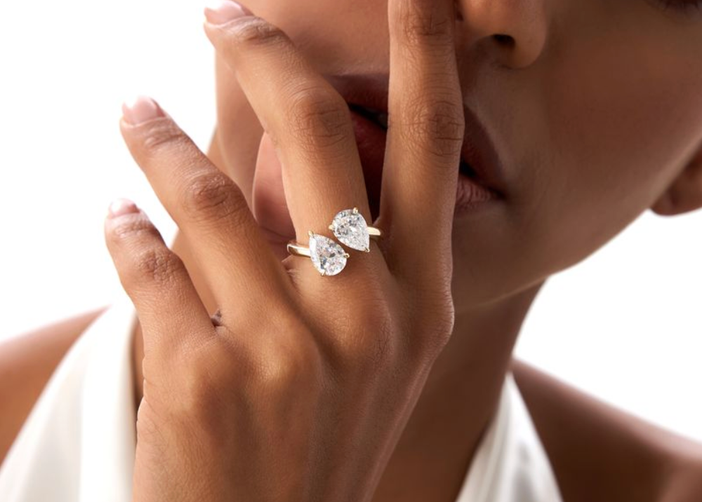 Comparing Lab Grown Diamond Carat Sizes: How to Choose Yours