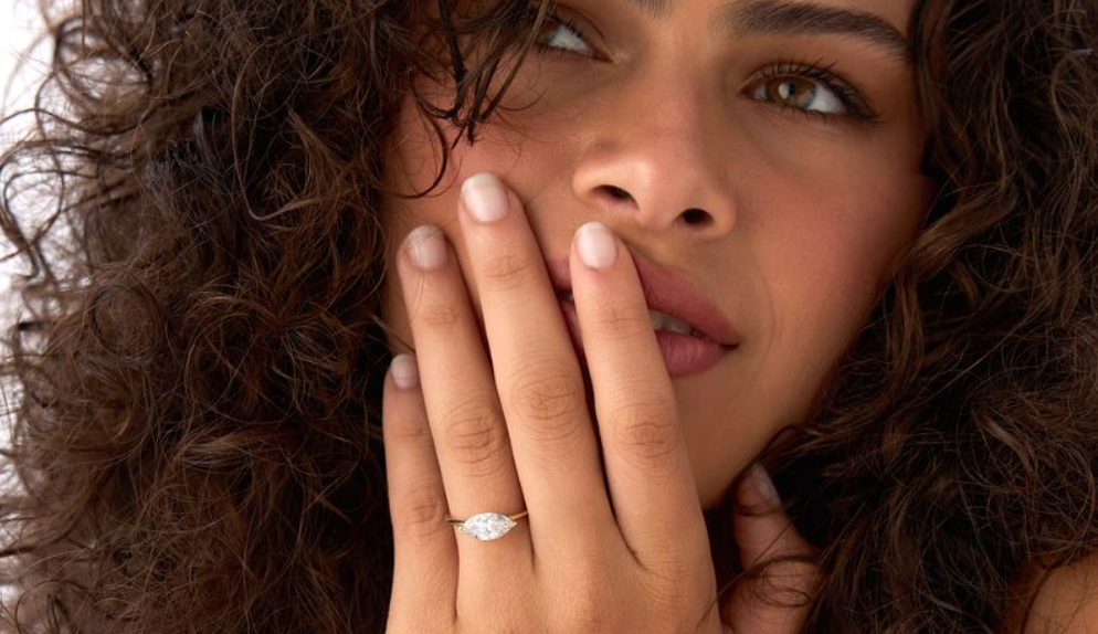 Lab Grown Diamonds vs. Moissanite: Which Is Right for Your Engagement Ring?