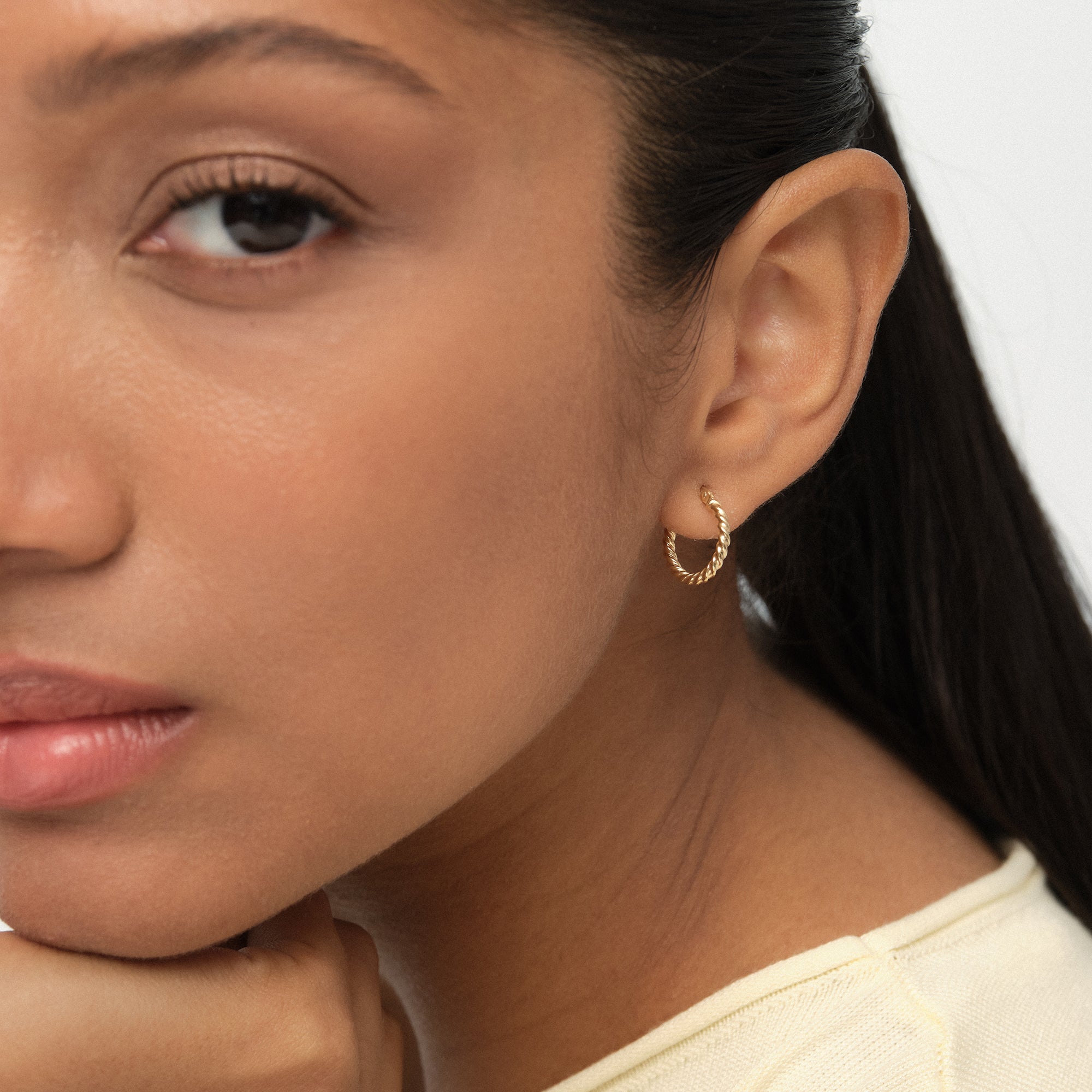 14k Gold Twisted Hoop Earrings – 14MM Ferkos Fine Jewelry
