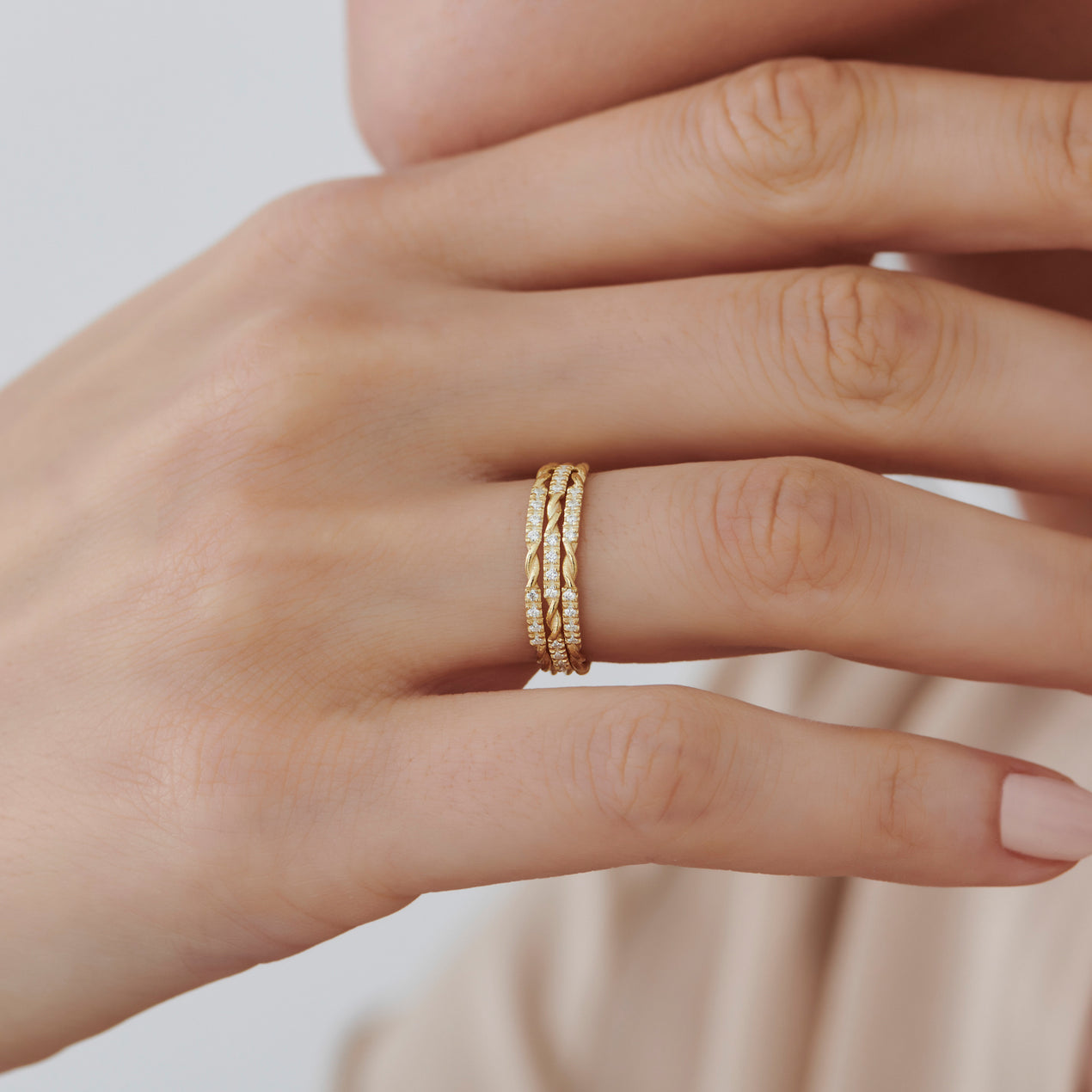 14k Yellow Gold Twisted Rope & Anchor Diamond Ring With Solitaire White Diamond