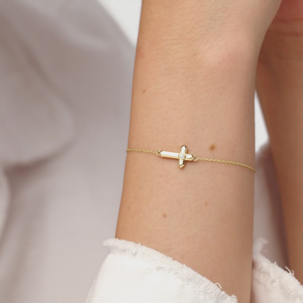 14k Bold Diamond Cross Bracelet Ferkos Fine Jewelry