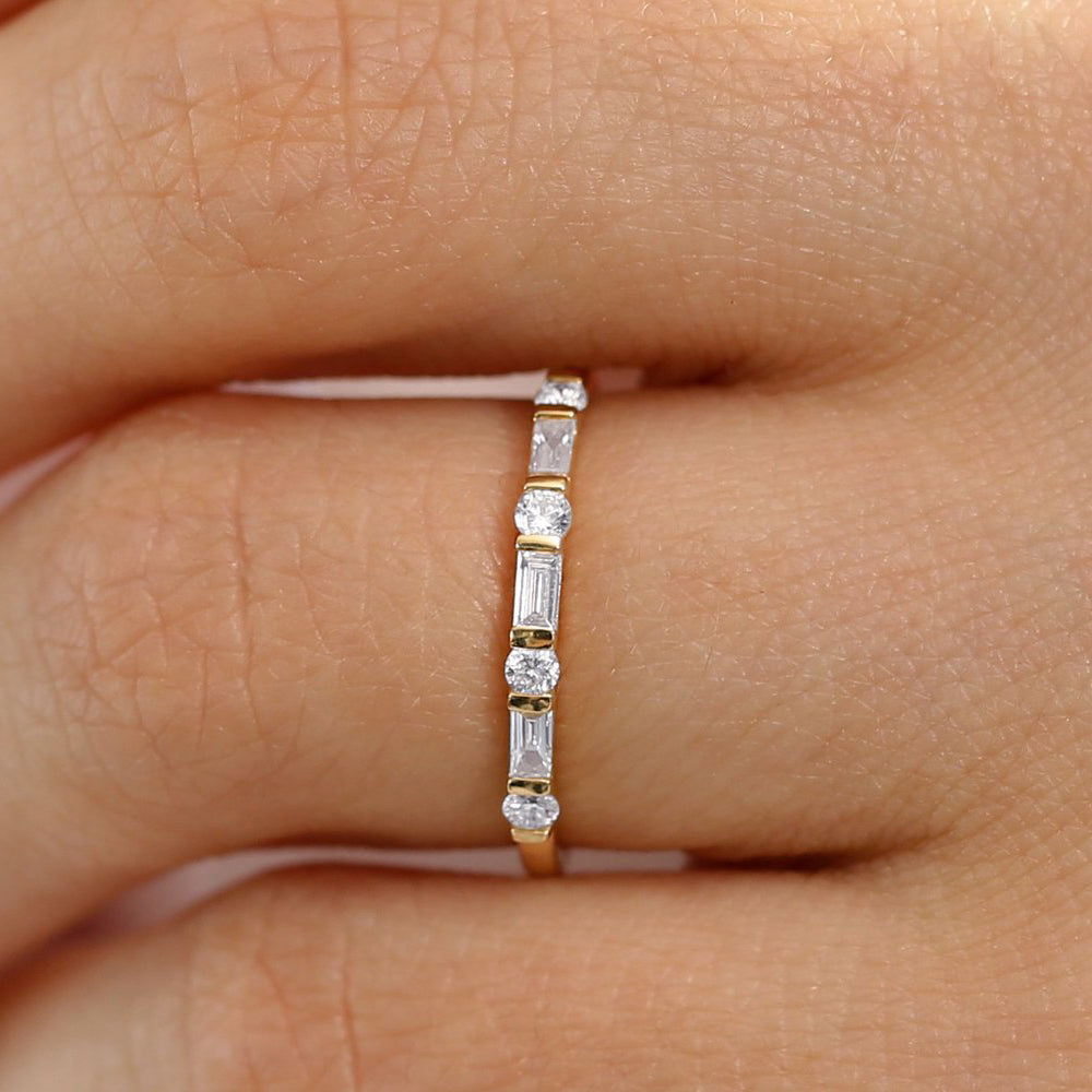 14K Alternating Baguette and Round Diamond Wedding Ring 14K White Gold / 5.75