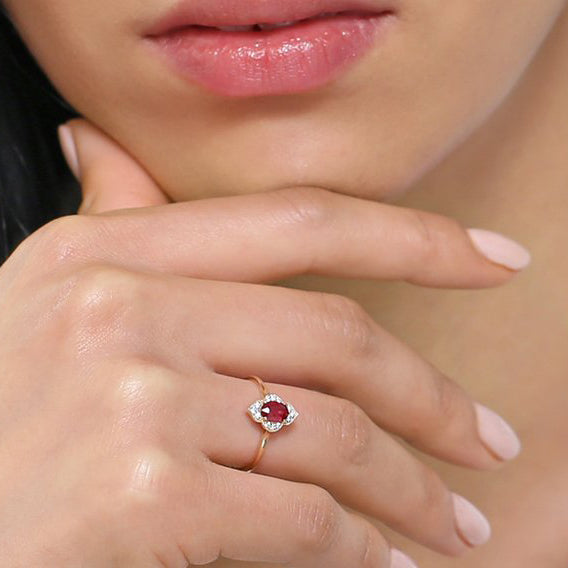 Sumstories.com | Gemstone engagement rings, Ruby engagement ring, Red  engagement ring